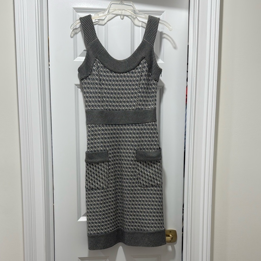 Diane Von Furstenberg Black and White Sleeveless Knit Dress